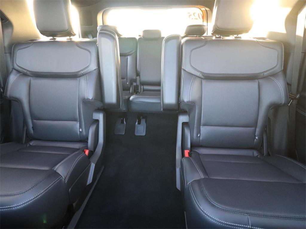 new 2025 Ford Expedition car, priced at $78,112