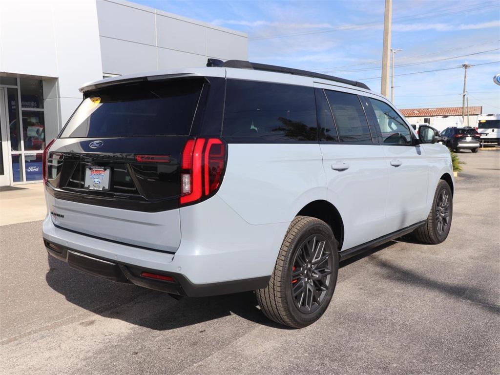 new 2025 Ford Expedition car, priced at $78,112