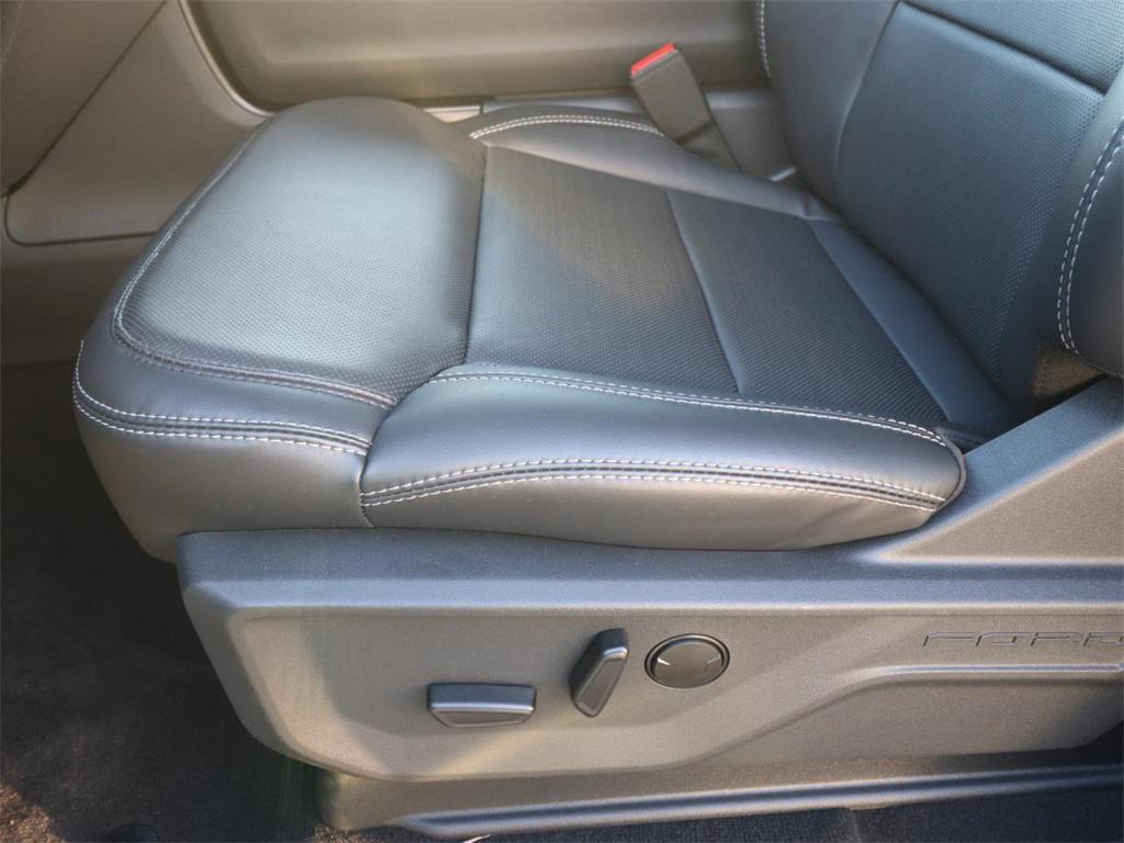 new 2025 Ford Expedition car, priced at $78,112