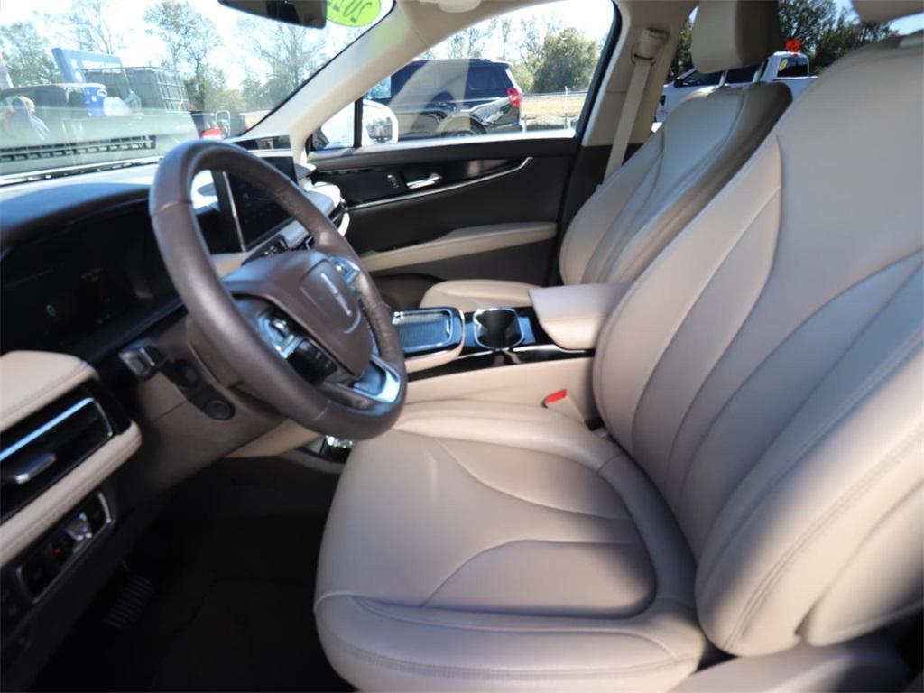used 2022 Lincoln Nautilus car, priced at $28,454