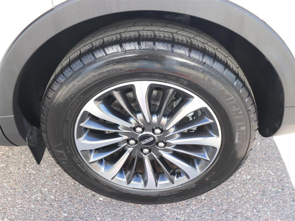 used 2022 Lincoln Nautilus car, priced at $28,454