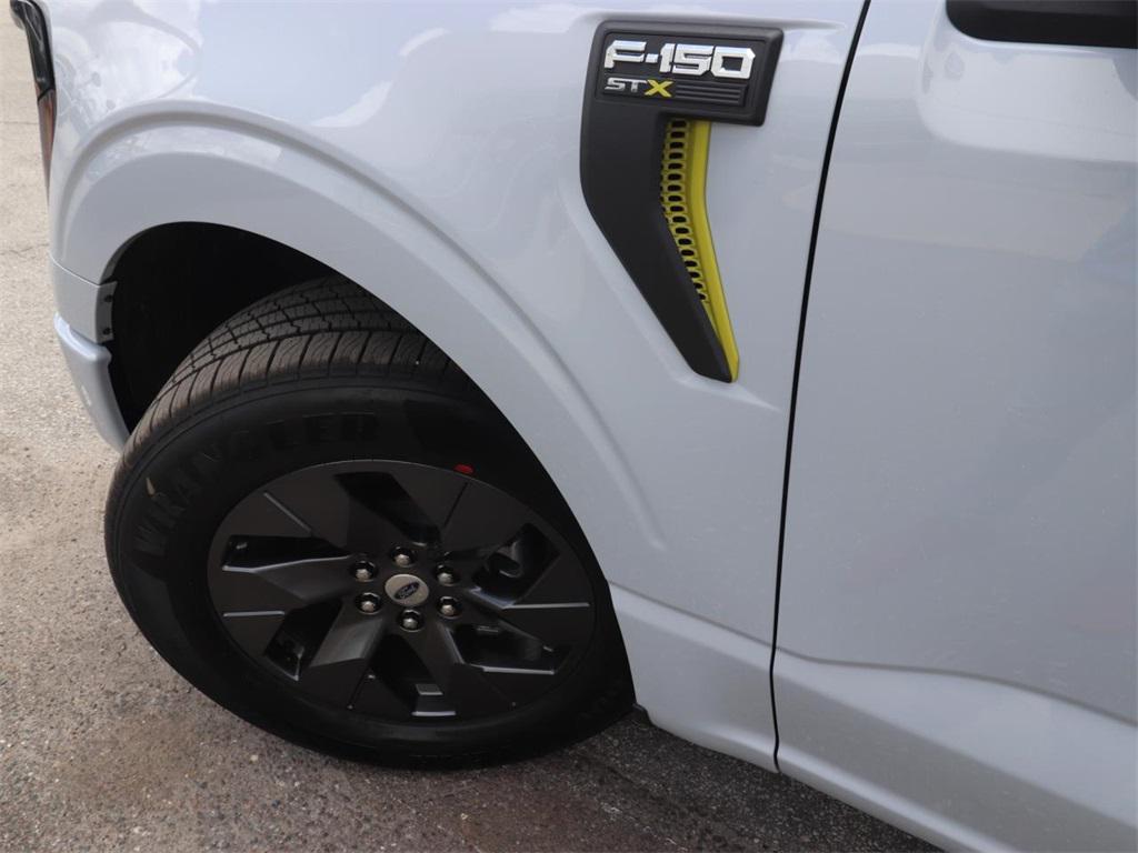 new 2025 Ford F-150 car, priced at $39,470