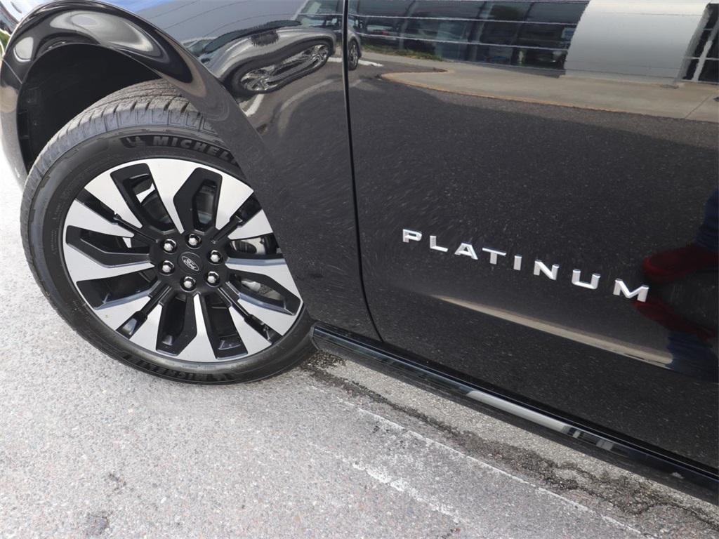 new 2025 Ford Expedition Max car, priced at $87,631