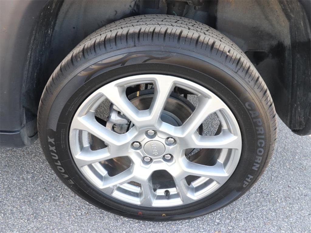 used 2022 Jeep Compass car, priced at $18,957