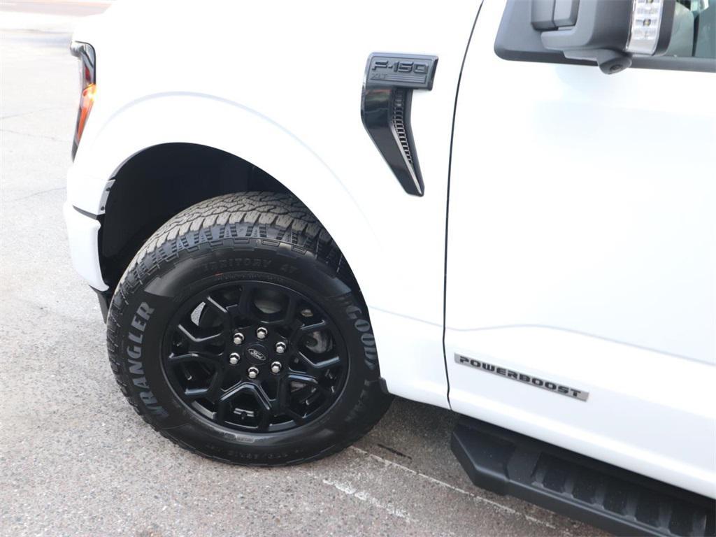 new 2025 Ford F-150 car, priced at $52,454