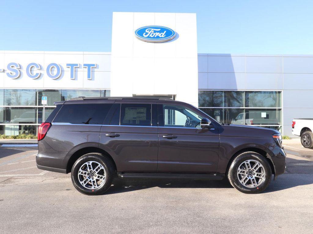 new 2026 Ford Expedition car, priced at $62,012