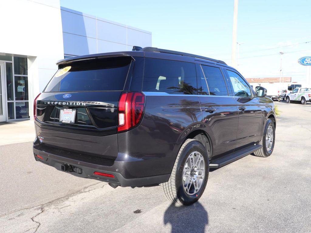 new 2026 Ford Expedition car, priced at $62,012
