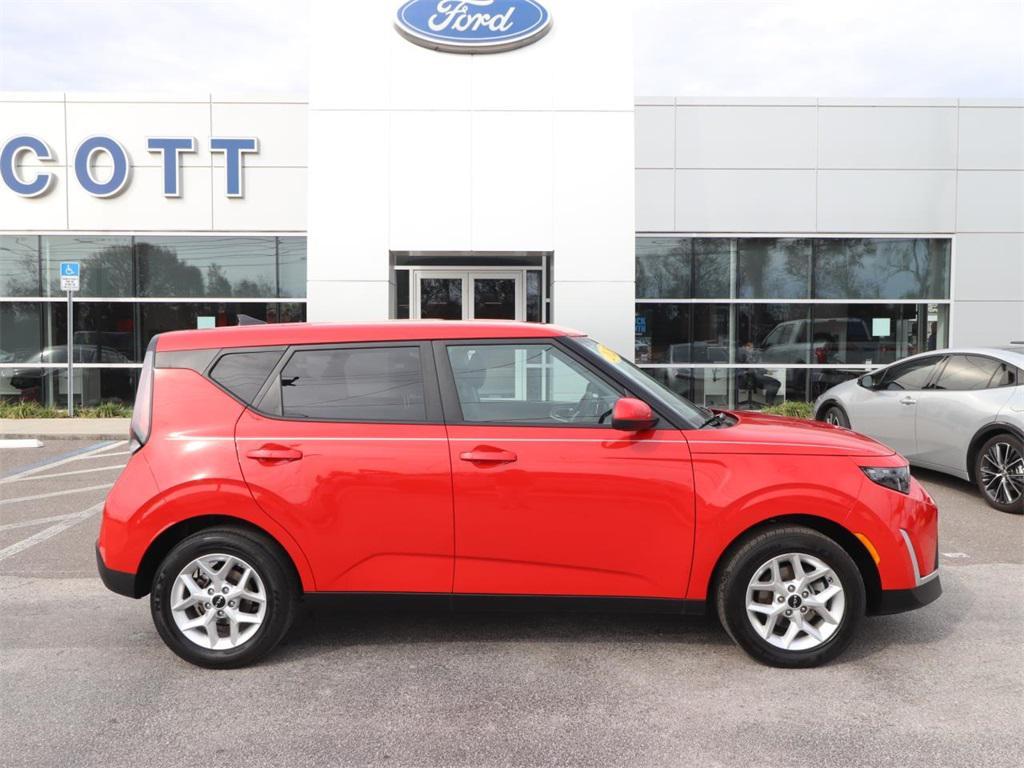 used 2025 Kia Soul car, priced at $17,454