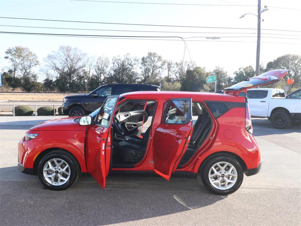 used 2025 Kia Soul car, priced at $17,454