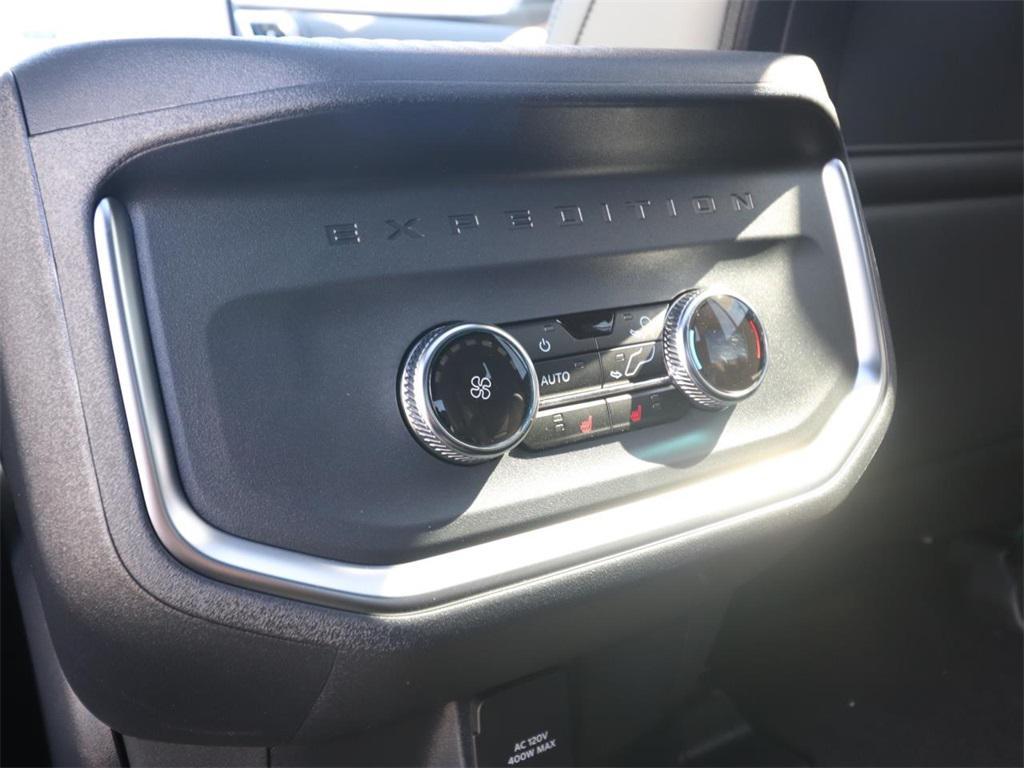 new 2026 Ford Expedition car, priced at $82,134