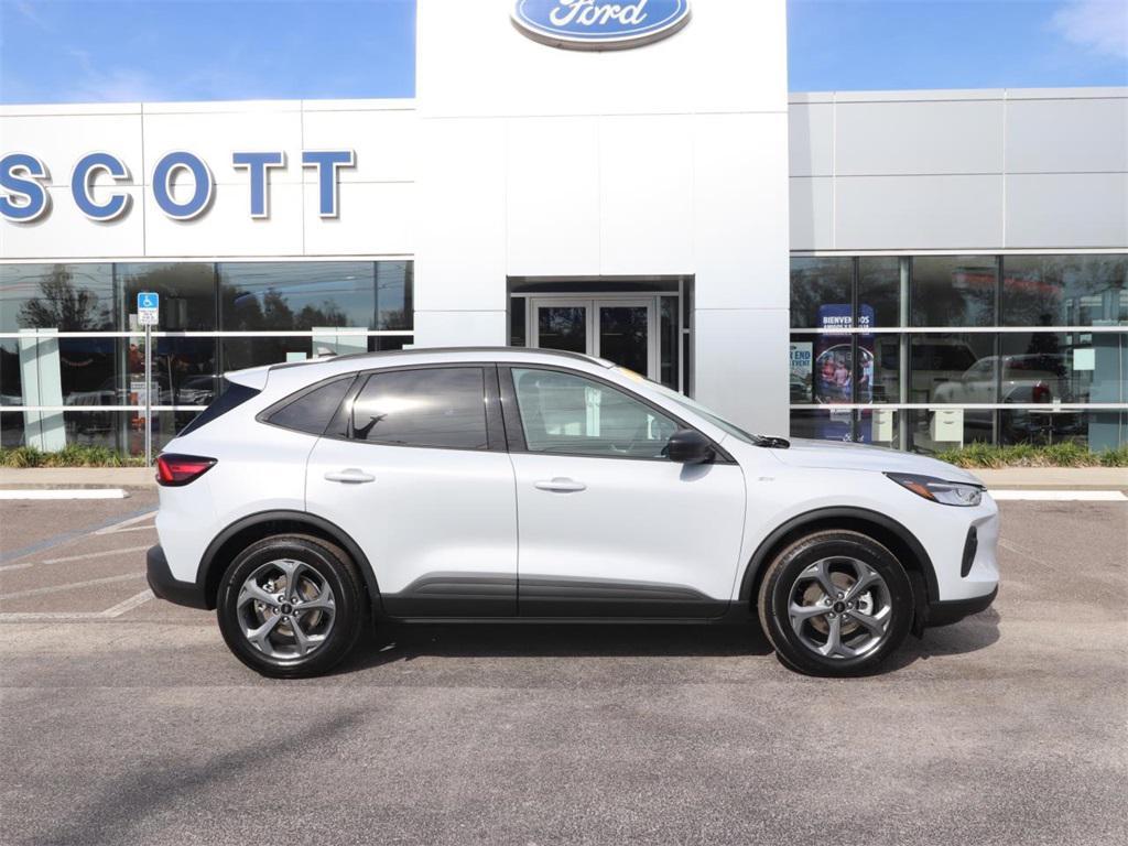 new 2026 Ford Escape car, priced at $28,405