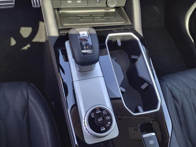 new 2025 Mitsubishi Outlander car, priced at $41,905