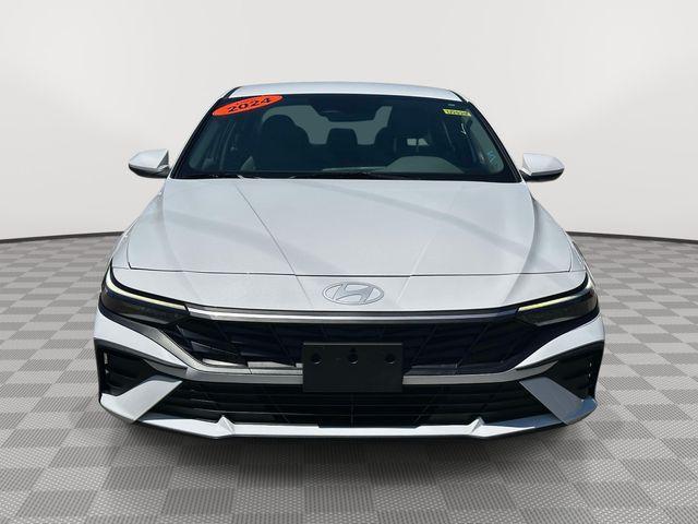 used 2024 Hyundai Elantra car