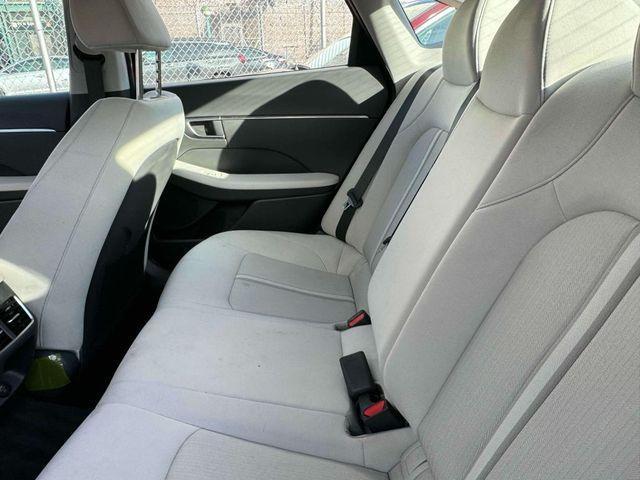 used 2023 Hyundai Sonata Hybrid car, priced at $24,105