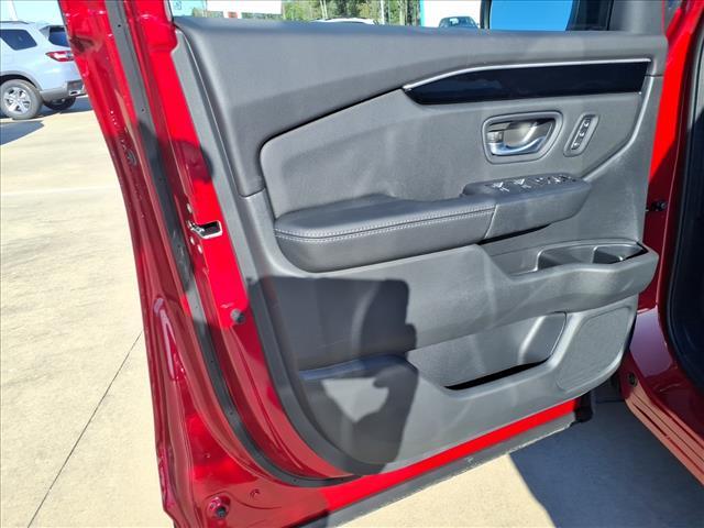 new 2026 Honda Pilot car, priced at $46,445