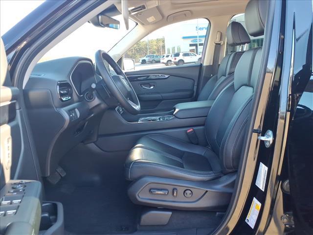 used 2023 Honda Pilot car, priced at $36,595