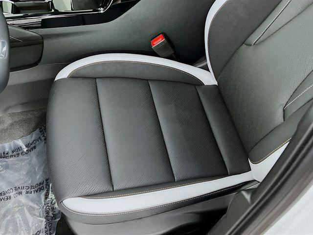 new 2025 Buick Envision car, priced at $42,215