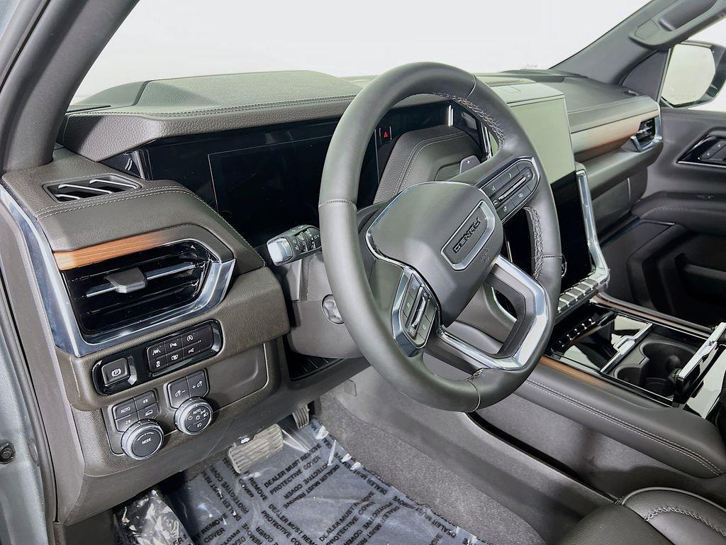 used 2025 GMC Yukon car, priced at $80,000