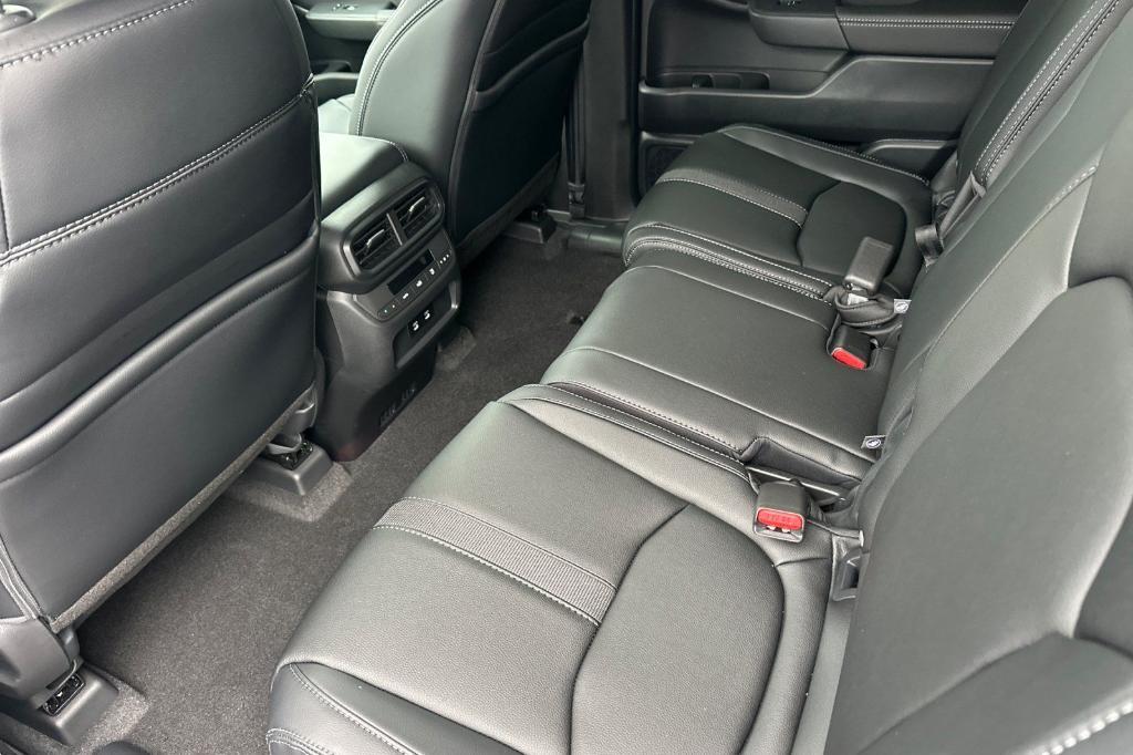 new 2026 Honda Pilot car, priced at $51,200