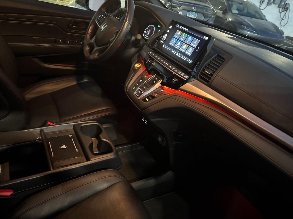 used 2025 Honda Odyssey car, priced at $36,986