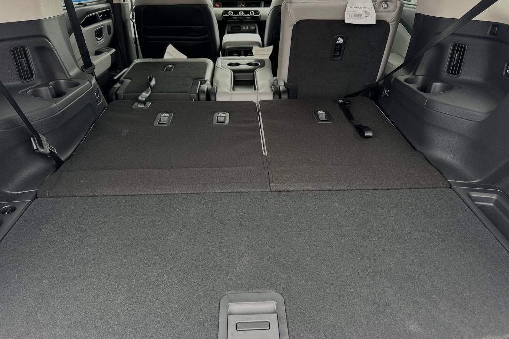 new 2025 Honda Pilot car, priced at $51,095