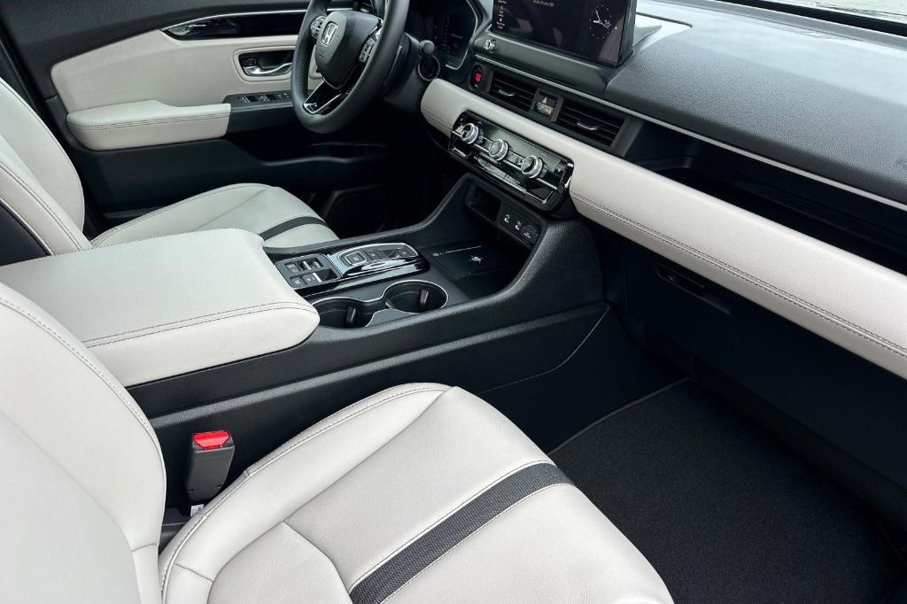 new 2026 Honda Pilot car, priced at $49,345