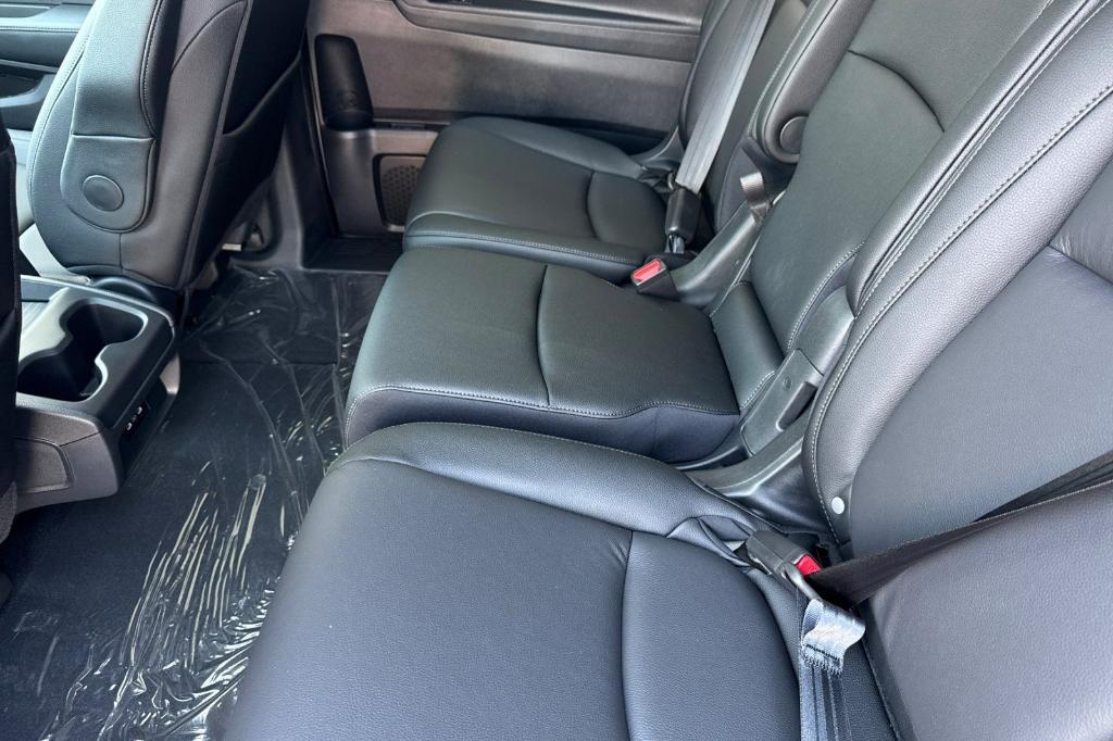 new 2026 Honda Odyssey car, priced at $46,140