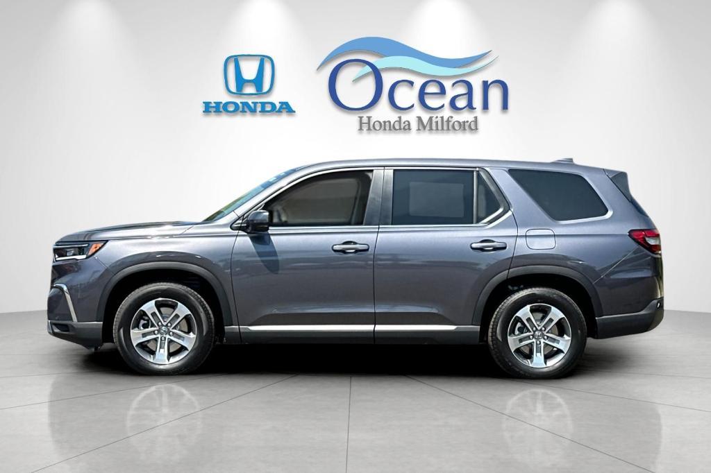 new 2025 Honda Pilot car, priced at $47,095
