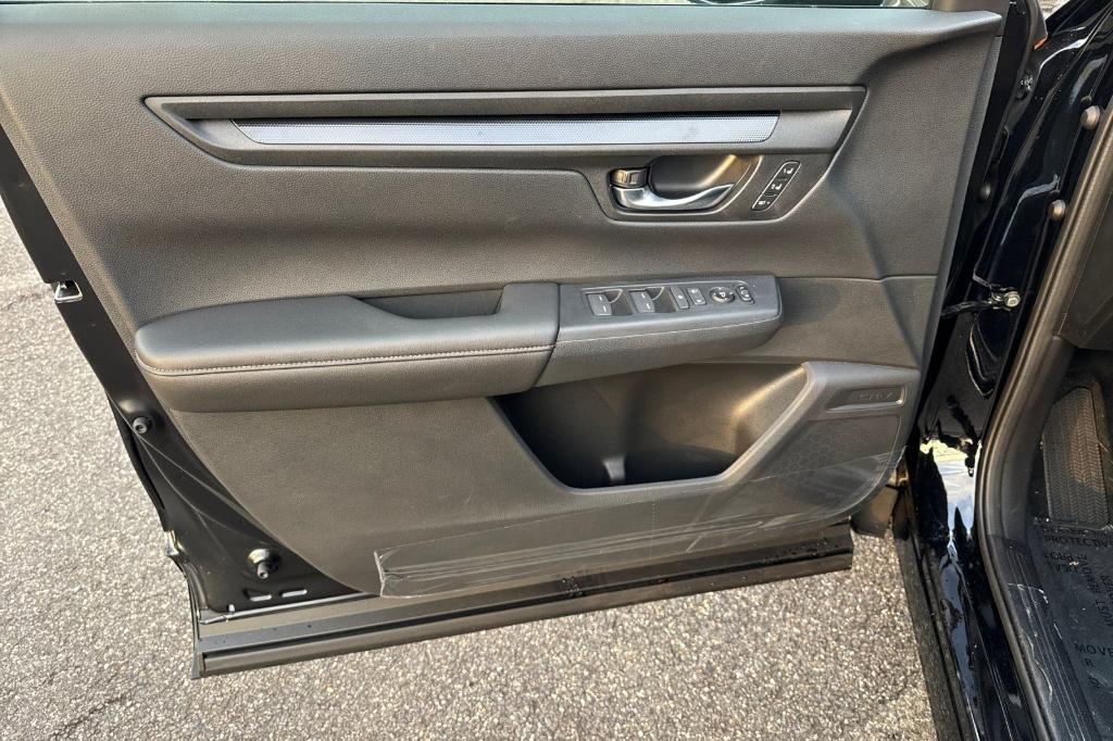 new 2026 Honda CR-V Hybrid car, priced at $42,130