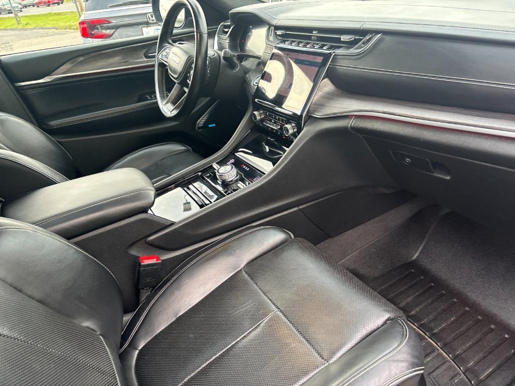 used 2022 Jeep Grand Cherokee car, priced at $34,986