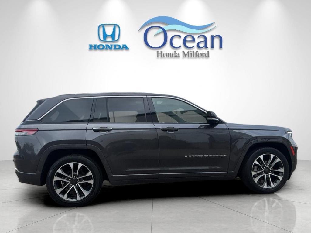 used 2022 Jeep Grand Cherokee car, priced at $34,986