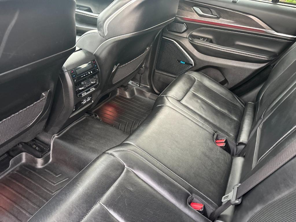 used 2022 Jeep Grand Cherokee car, priced at $34,986