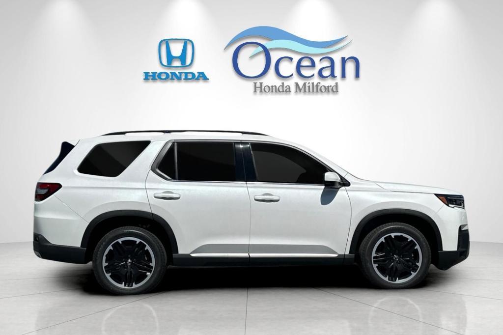 new 2026 Honda Pilot car, priced at $54,245