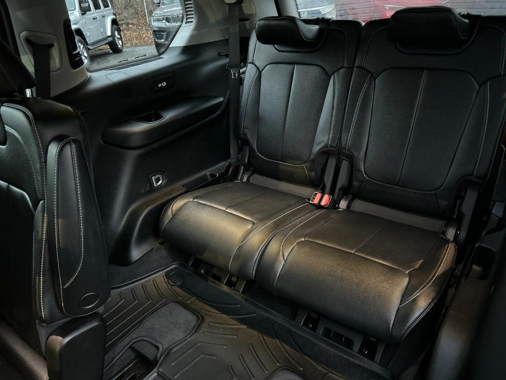 used 2023 Jeep Grand Cherokee L car, priced at $29,487