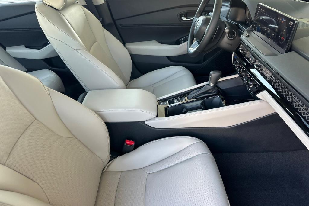 new 2026 Honda Accord Hybrid car, priced at $40,690
