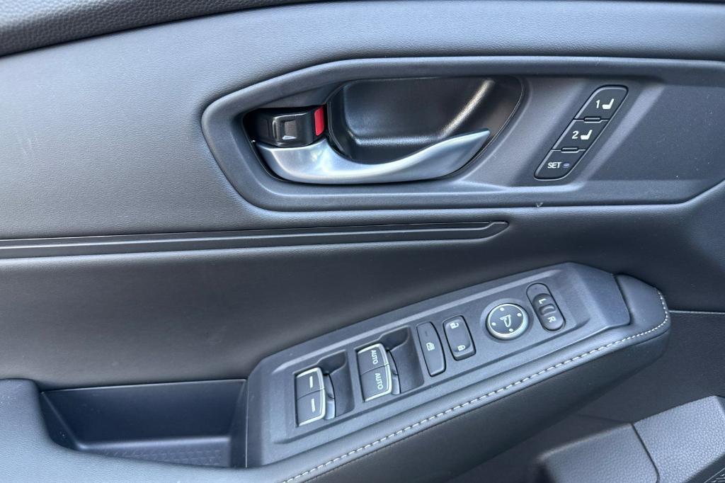 new 2026 Honda Accord Hybrid car, priced at $36,690