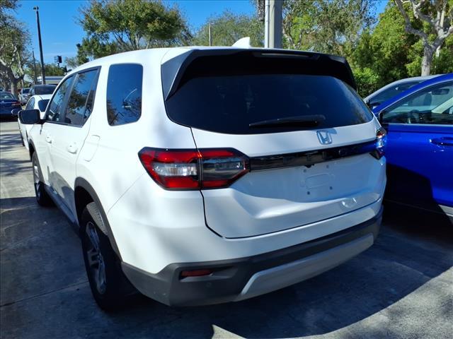 used 2025 Honda Pilot car, priced at $38,177