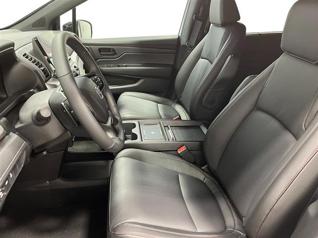 new 2026 Honda Odyssey car, priced at $46,210