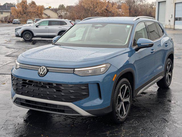 used 2025 Volkswagen Tiguan car, priced at $30,613