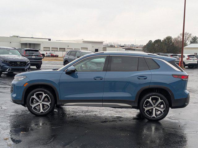 used 2025 Volkswagen Tiguan car, priced at $30,613