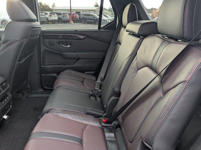 new 2025 Honda Pilot car, priced at $55,530