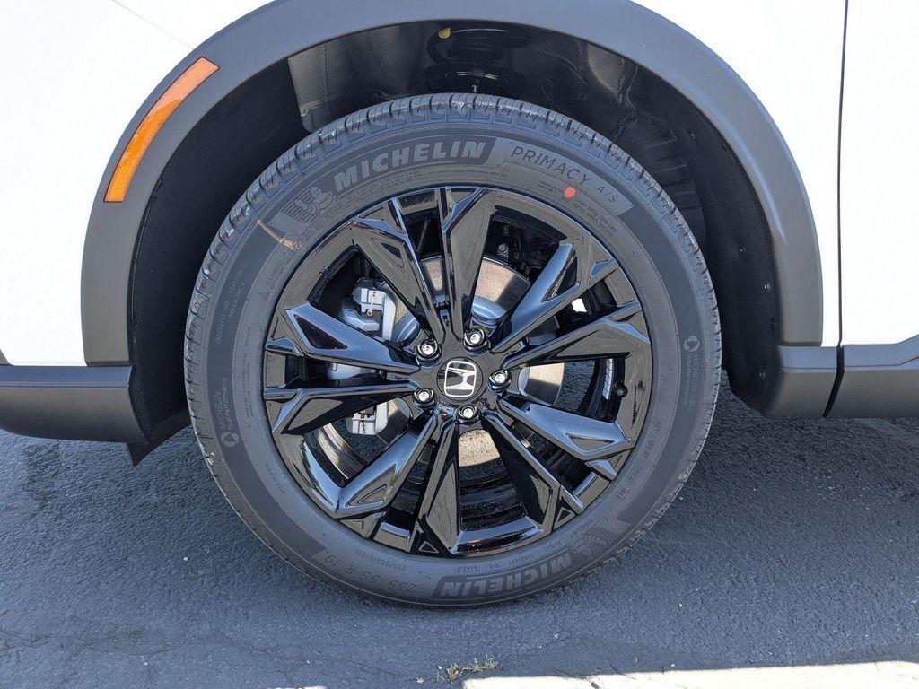 new 2026 Honda CR-V Hybrid car, priced at $43,904