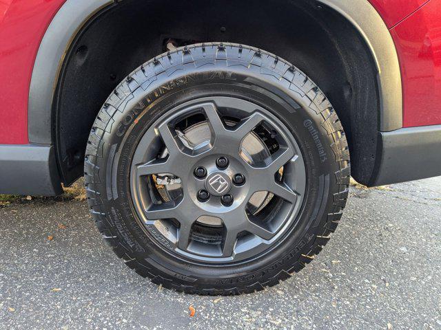 new 2025 Honda Pilot car, priced at $50,655