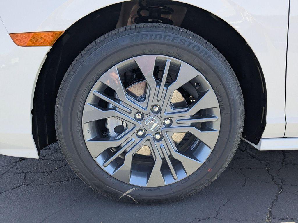 new 2026 Honda Odyssey car, priced at $47,894