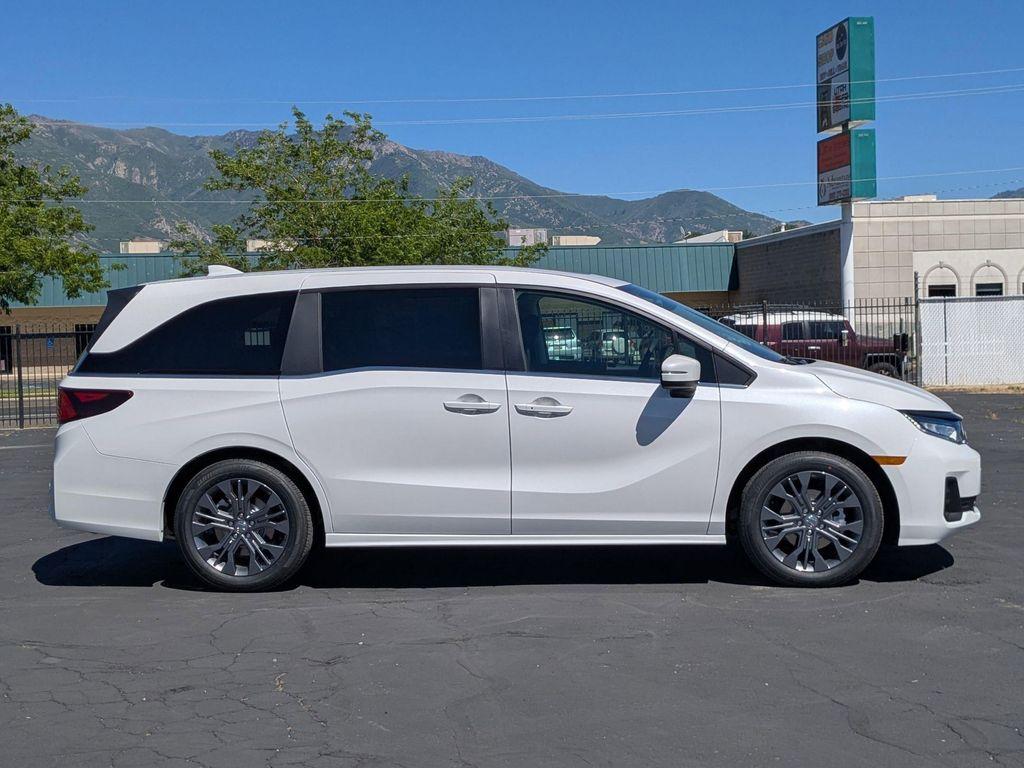 new 2026 Honda Odyssey car, priced at $47,894