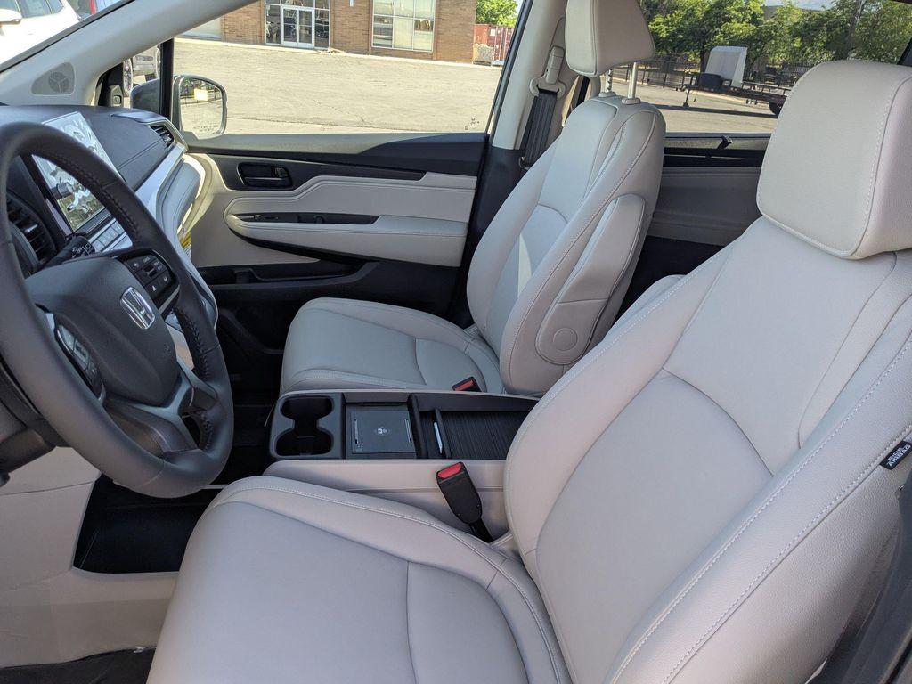 new 2026 Honda Odyssey car, priced at $42,739