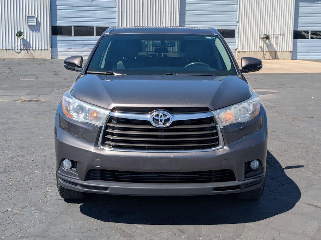 used 2016 Toyota Highlander car, priced at $16,132