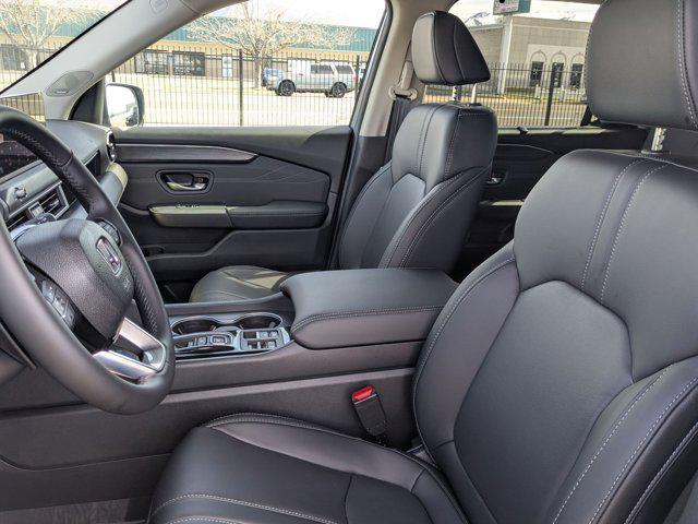 new 2026 Honda Pilot car, priced at $53,300