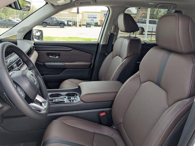 new 2026 Honda Pilot car, priced at $53,795