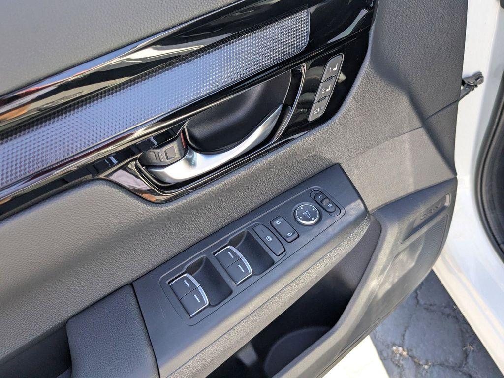 used 2024 Honda CR-V Hybrid car, priced at $36,739